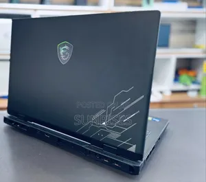 New Laptop MSI Vector 17 HX AI A2XWJG 16GB Intel Core I7 SSD 1T