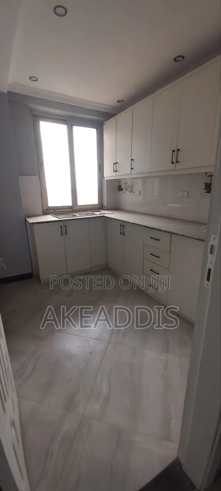 Furnished 2bdrm Condo in Bole Ayat for sale