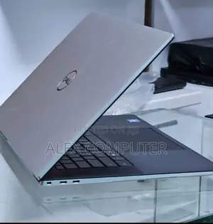New Laptop Dell XPS 15 16GB Intel Core I7 SSD 1T