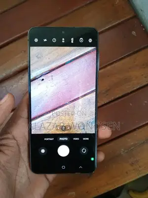 Photo - Samsung Galaxy S21 5G 256 GB Black