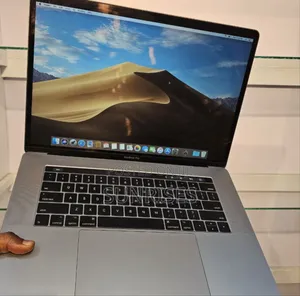 New Laptop Apple MacBook Pro 2017 16GB Intel Core I7 SSD 1T