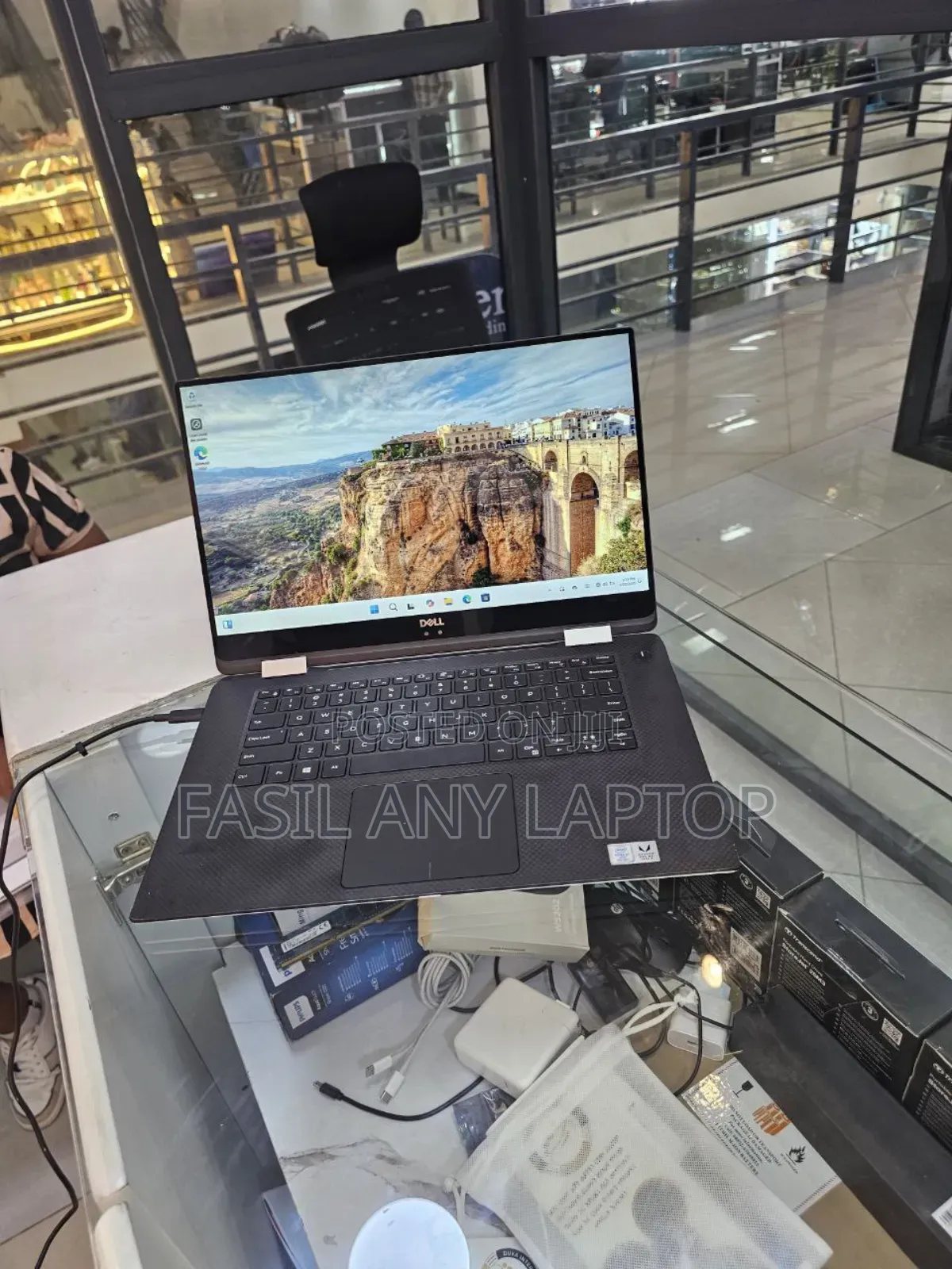 New Laptop Dell Precision 5530 16GB Intel Core I7 SSD 512GB