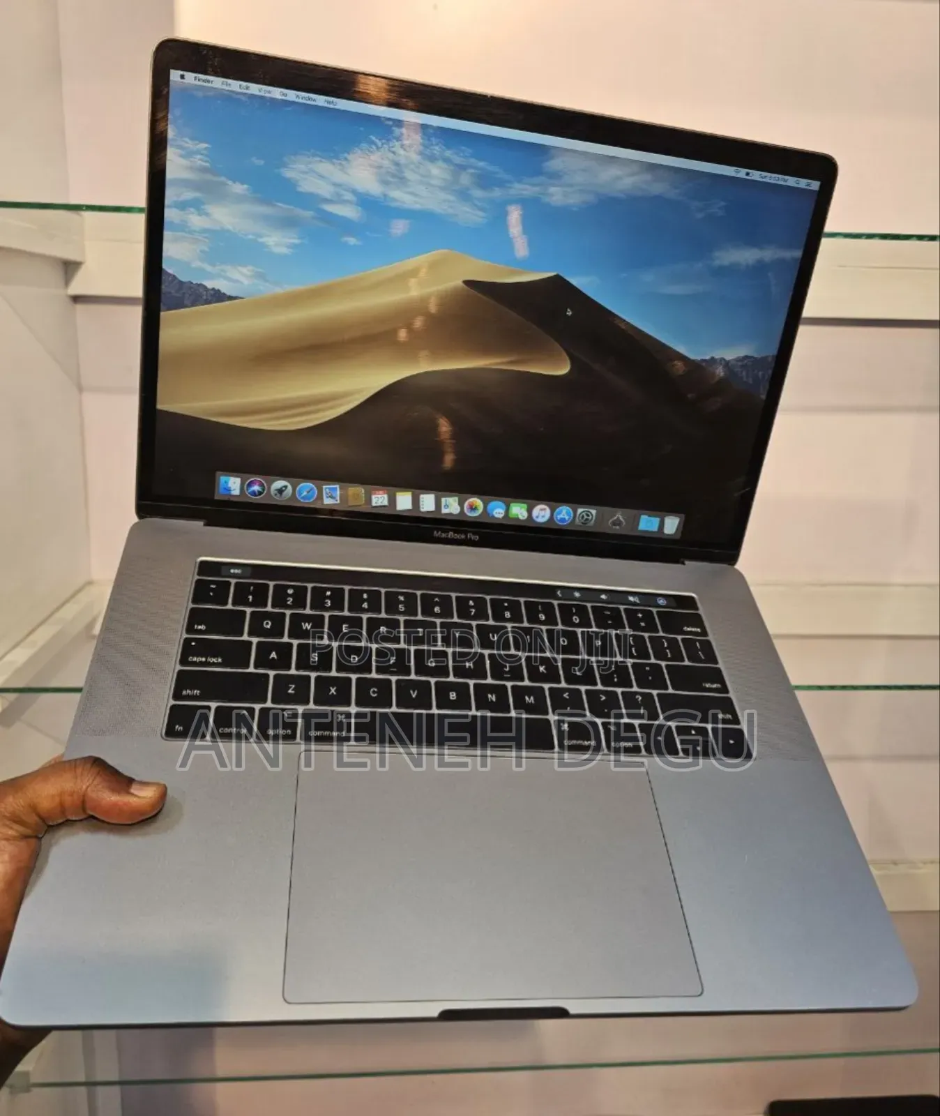 New Laptop Apple MacBook Pro 2017 16GB Intel Core I7 SSD 1T