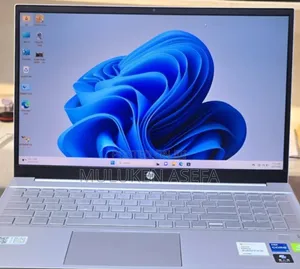 Photo - New Laptop HP Pavilion 15 16GB Intel Core I5 SSD 512GB