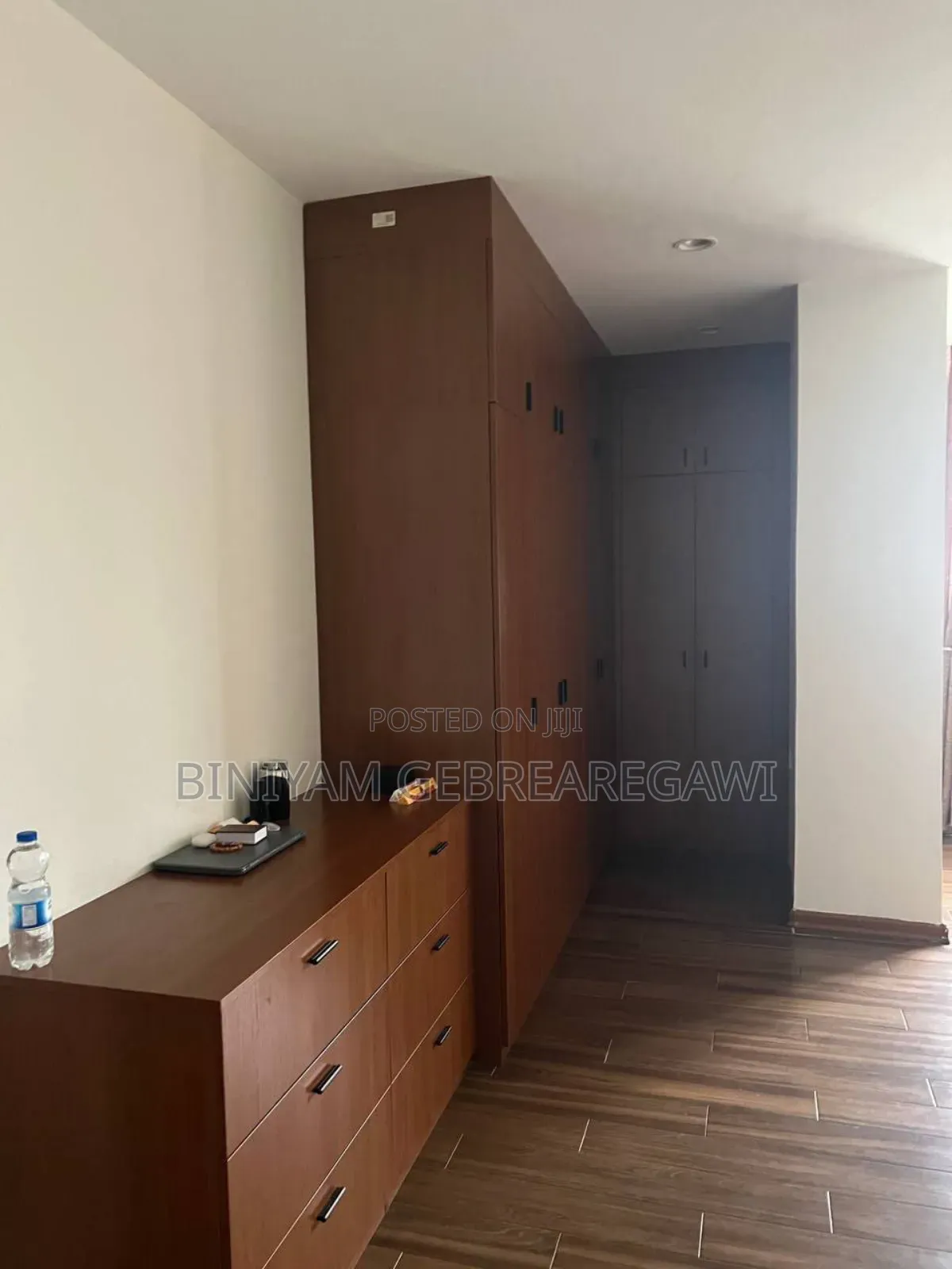 Furnished 5bdrm Apartment in Apartment, Yeka for rent