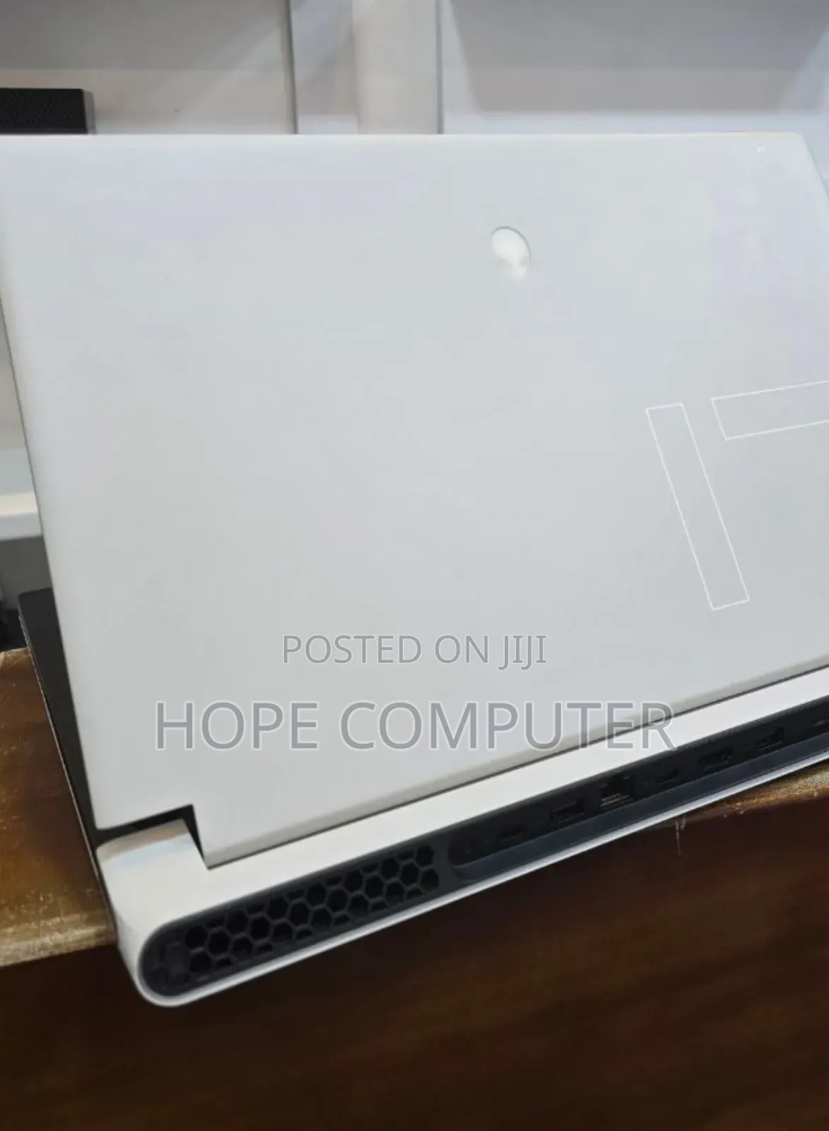 New Laptop Alienware M17x R2 32GB Intel Core I7 SSD 1T