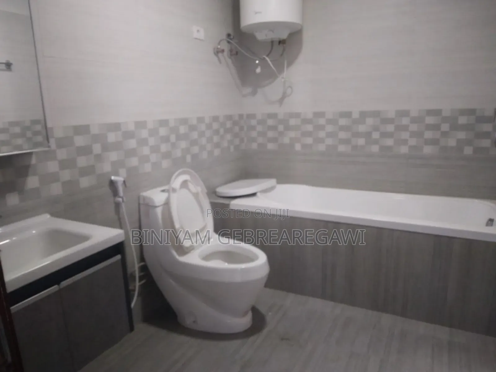 3bdrm Apartment in Apartment, Yeka for rent