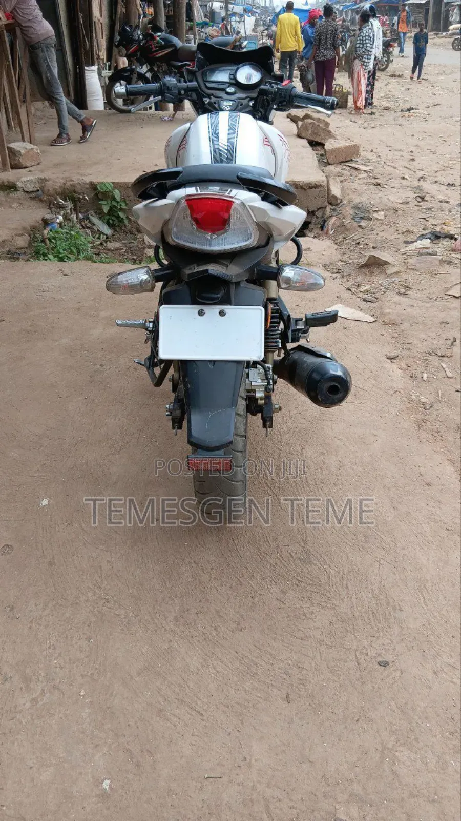 New TVS Apache 180 RTR 2022 Pink