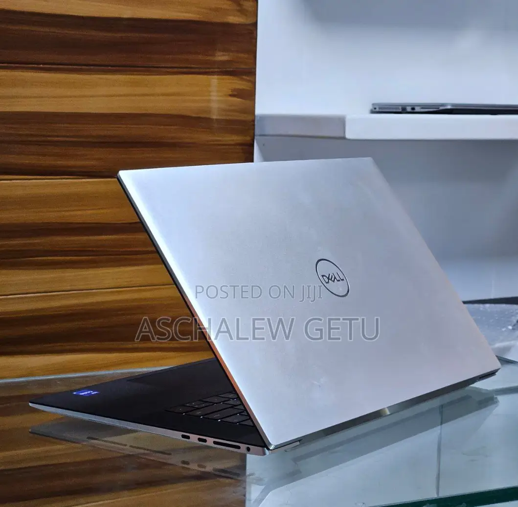 New Laptop Dell XPS 15 16GB Intel Core I7 SSD 1T