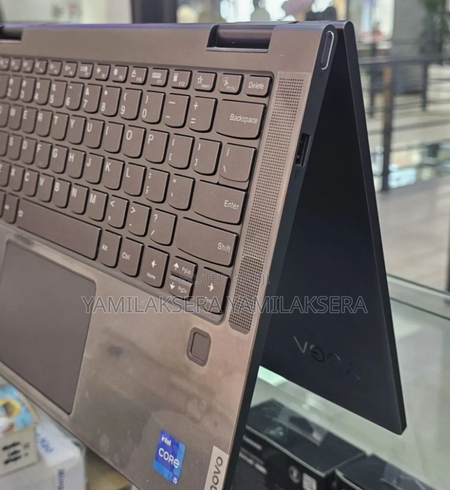 New Laptop Lenovo Yoga 730 8GB Intel Core I5 SSD 512GB