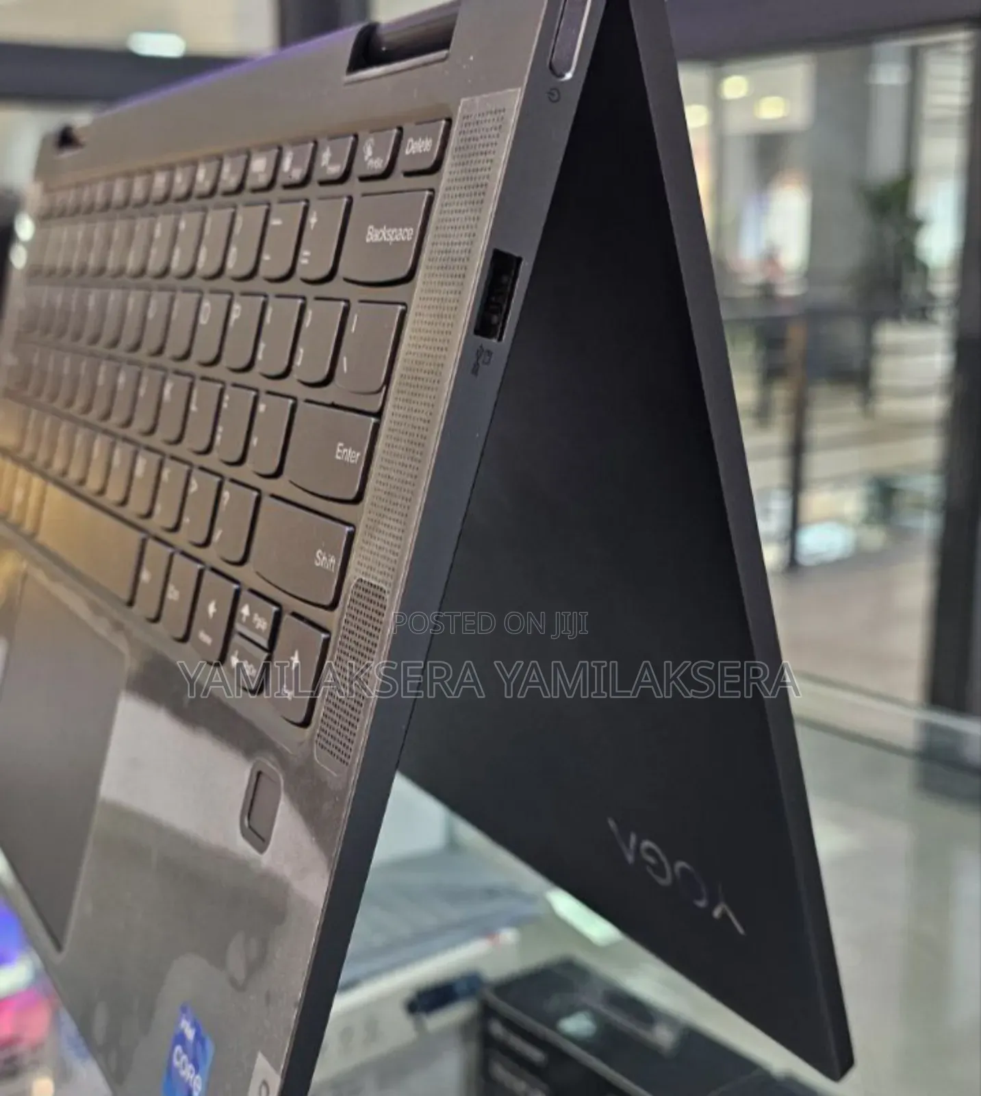New Laptop Lenovo Yoga 730 8GB Intel Core I5 SSD 512GB