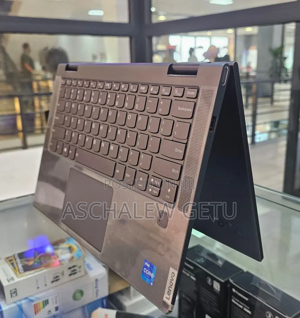 New Laptop Lenovo Yoga 2 8GB Intel Core I5 SSD 512GB