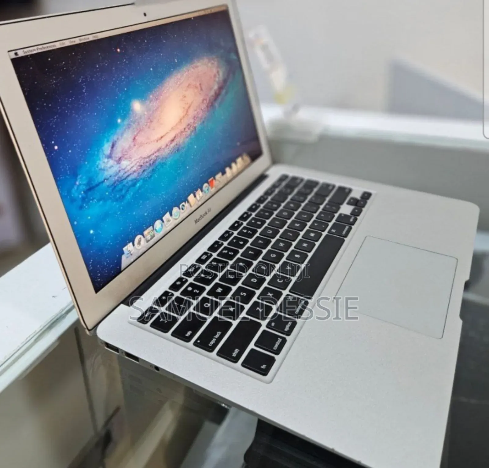 Laptop Apple MacBook Air 2011 4GB Intel Core I5 SSD 128GB