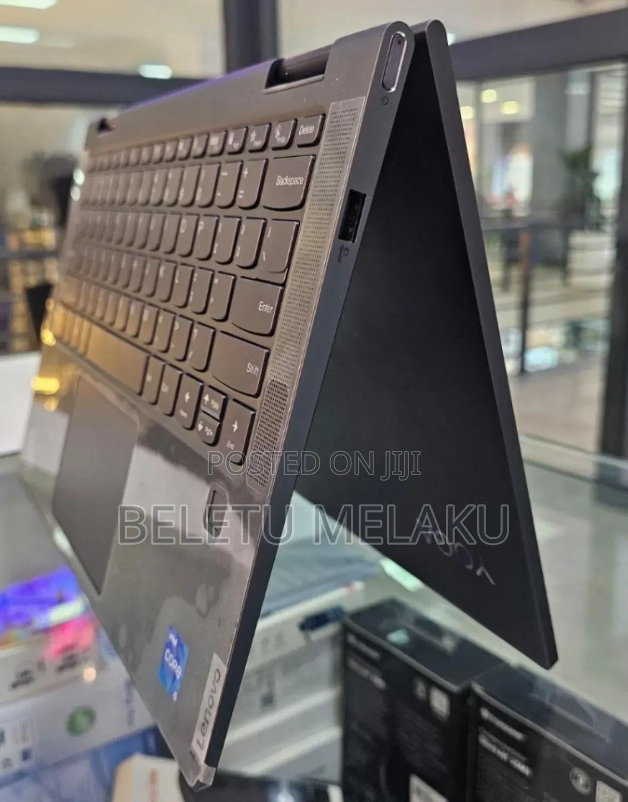 New Laptop Lenovo Yoga 7i 8GB Intel Core I5 SSD 512GB