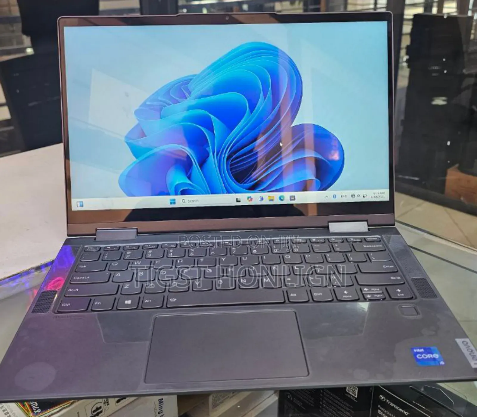 New Laptop Lenovo ThinkPad Yoga 8GB Intel Core I5 SSD 512GB
