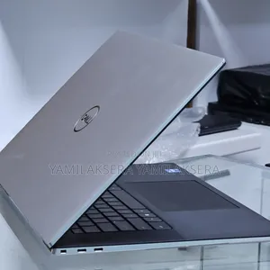 Photo - New Laptop Dell XPS 15 16GB Intel Core I7 SSD 1T