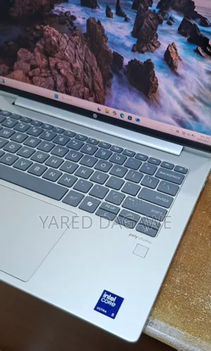 New Laptop HP 8GB Intel Core Ultra 5 SSD 512GB