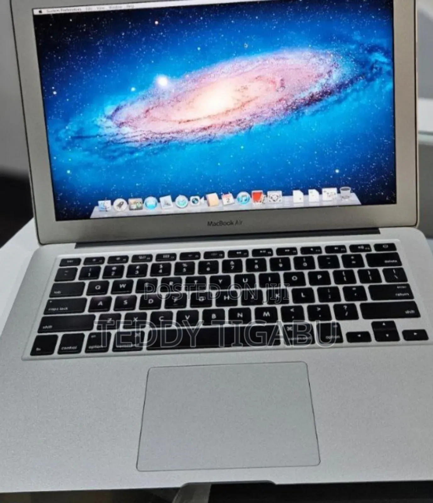 New Laptop Apple MacBook Air 2011 4GB Intel Core I5 SSD 128GB