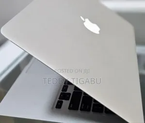 New Laptop Apple MacBook Air 2011 4GB Intel Core I5 SSD 128GB