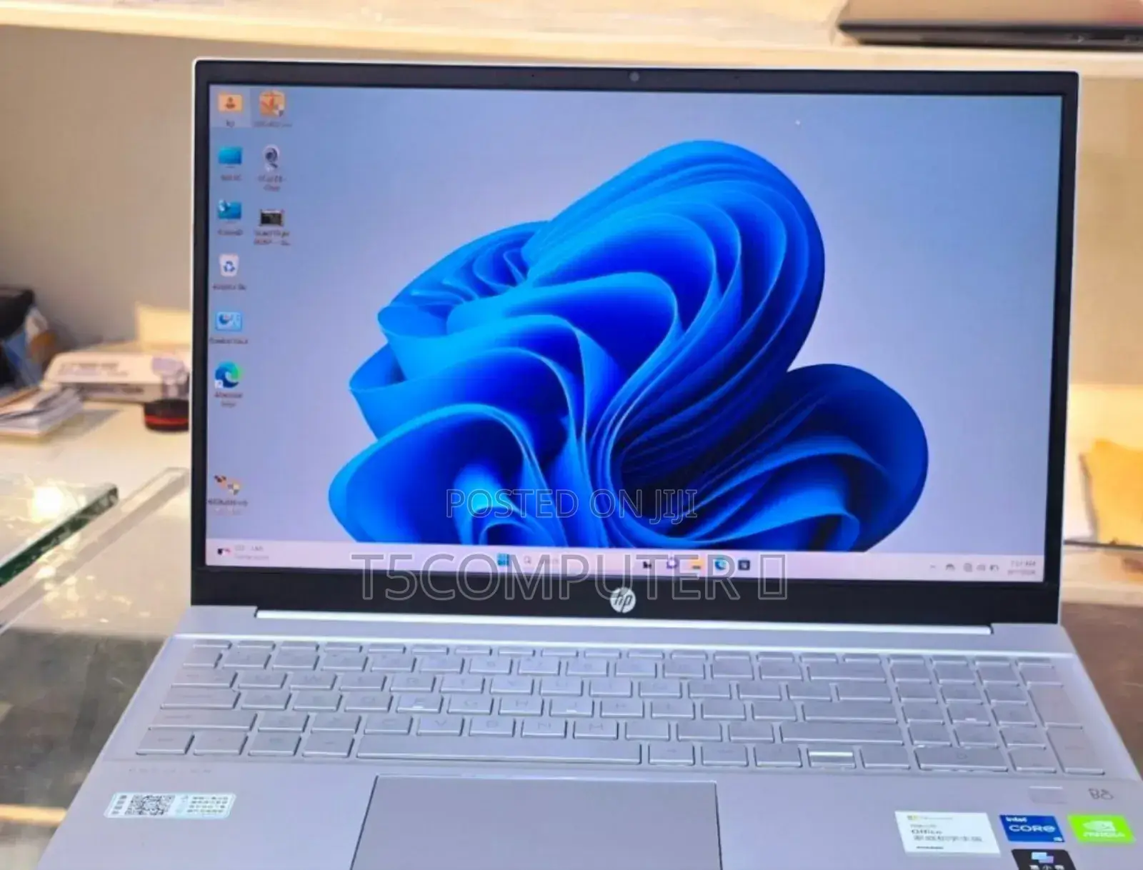 New Laptop HP Pavilion 15-Eh0050wm 16GB Intel Core I5 SSD 512GB