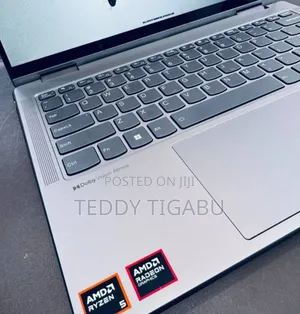 New Laptop Lenovo Yoga 7i 8GB AMD Ryzen 5 SSD 512GB