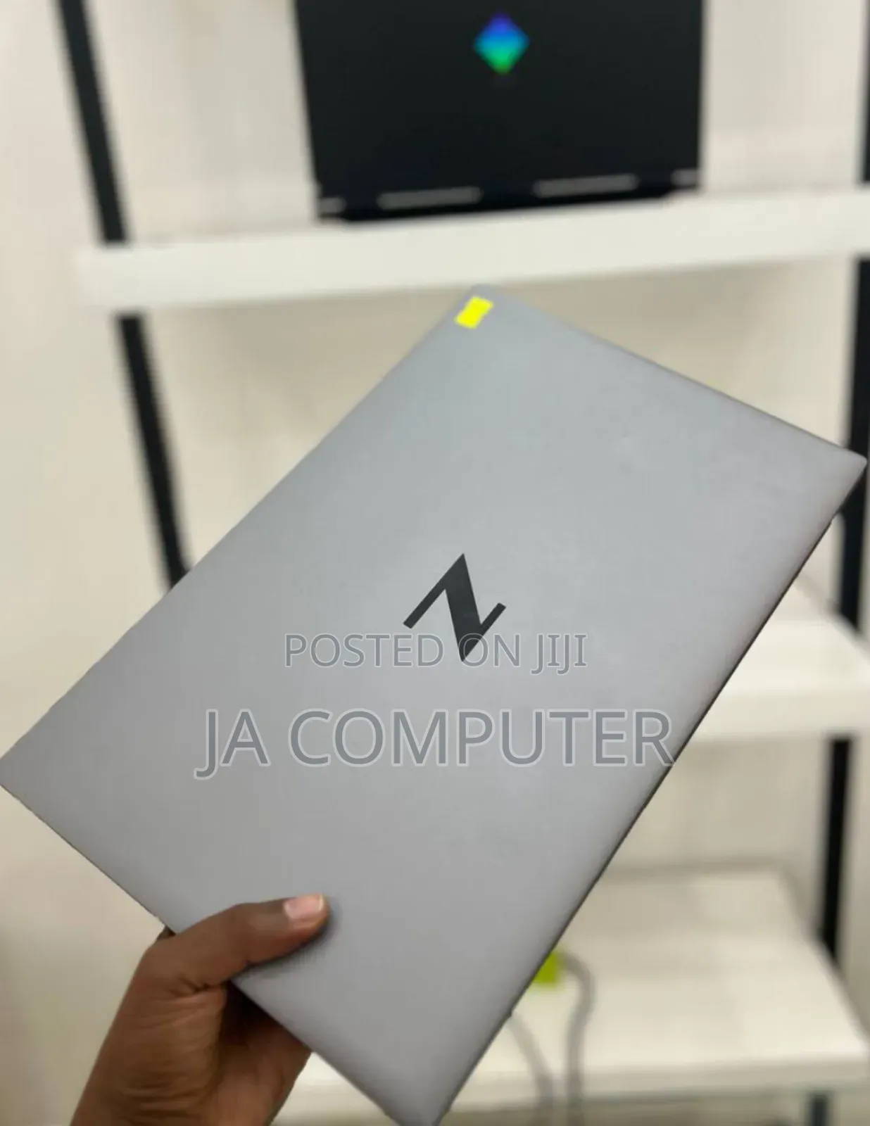 New Laptop HP ZBook Firefly G8 16GB Intel Core I7 SSD 512GB