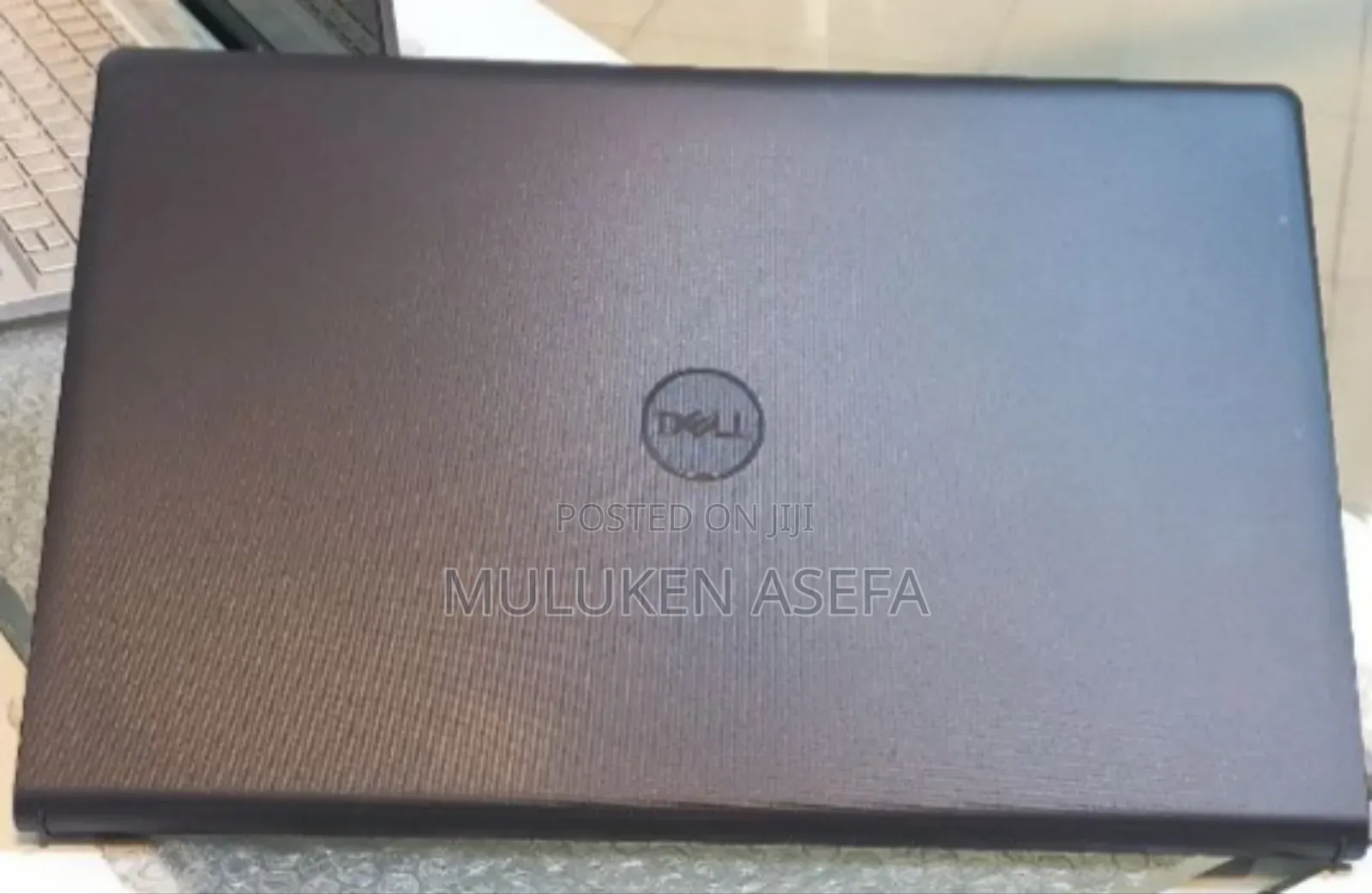 New Laptop Dell Vostro 3520 8GB Intel Core I5 SSD 1T