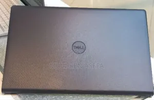 New Laptop Dell Vostro 3520 8GB Intel Core I5 SSD 1T