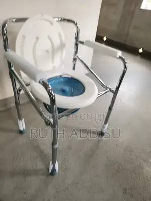 Photo - Commode Chair梁祝toilet Chair𧜏喌commode Chair廾個commode Chair