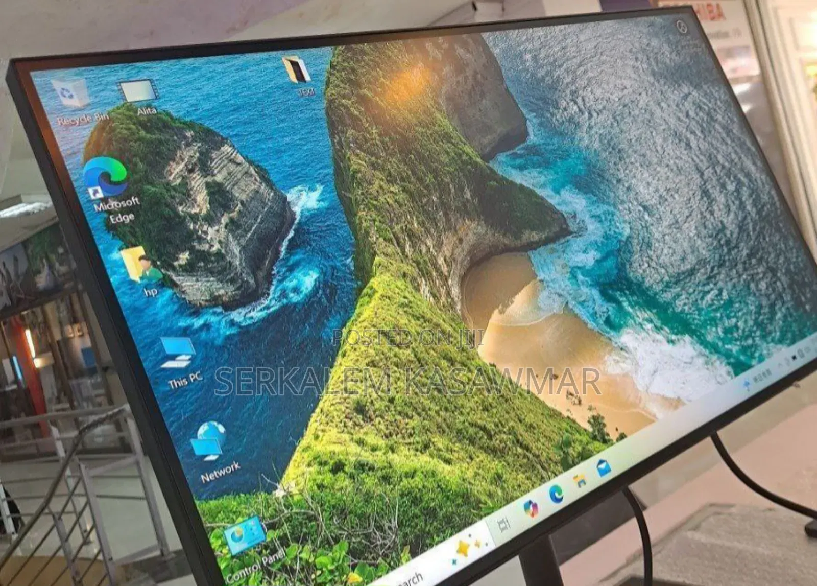 Brand New Lenovo 27" Inch Frameless Monitor 20