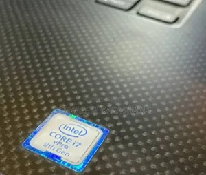 New Laptop Dell Precision 15 3520 16GB Intel Core I7 SSD 512GB