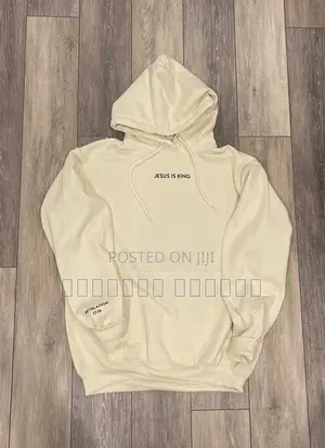 Summer Vibe Hoodies – Lightweight Stylish! 