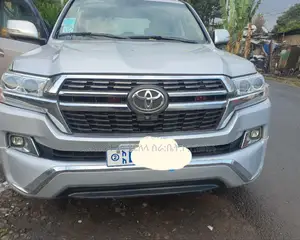 Photo - Toyota Land Cruiser 2008 Silver