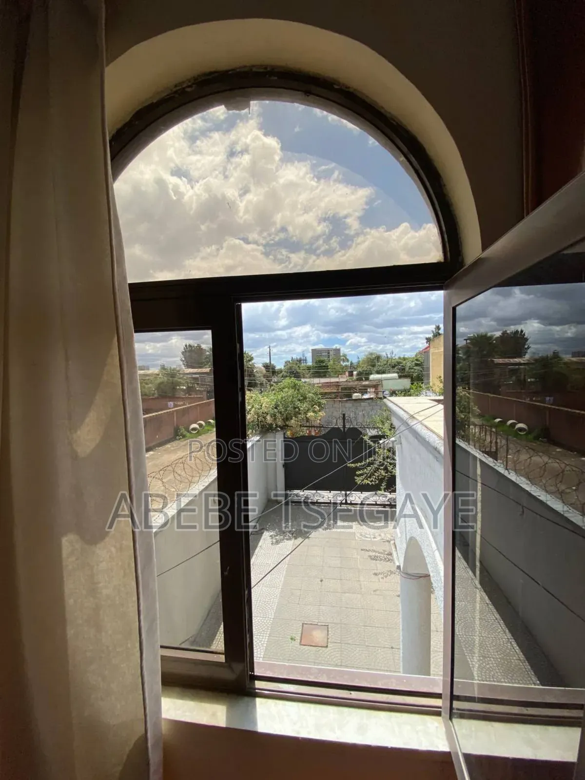 Furnished 3bdrm Apartment in Apartment, Yeka for rent