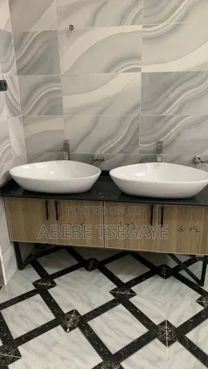 Furnished 2bdrm Apartment in Apartment, Yeka for rent