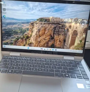 New Laptop HP Envy X360 8GB Intel Core I5 SSD 512GB