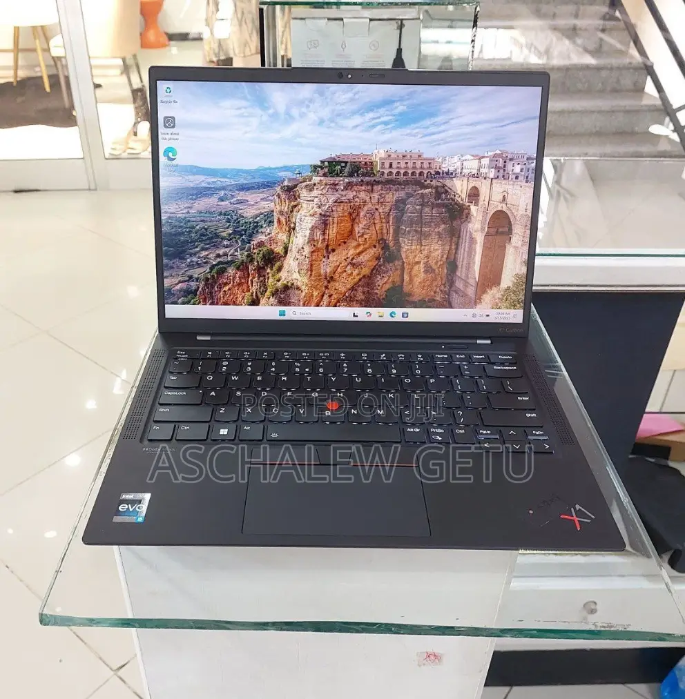 New Laptop Lenovo ThinkPad X1 Carbon 16GB Intel Core I5 SSD 512GB