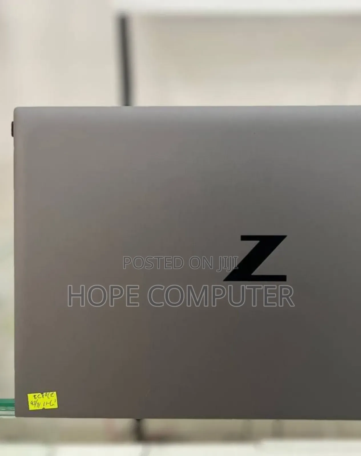 New Laptop HP ZBook Firefly G8 16GB Intel Core I7 SSD 512GB