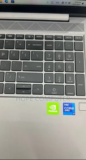 New Laptop HP ZBook Firefly G8 16GB Intel Core I7 SSD 512GB