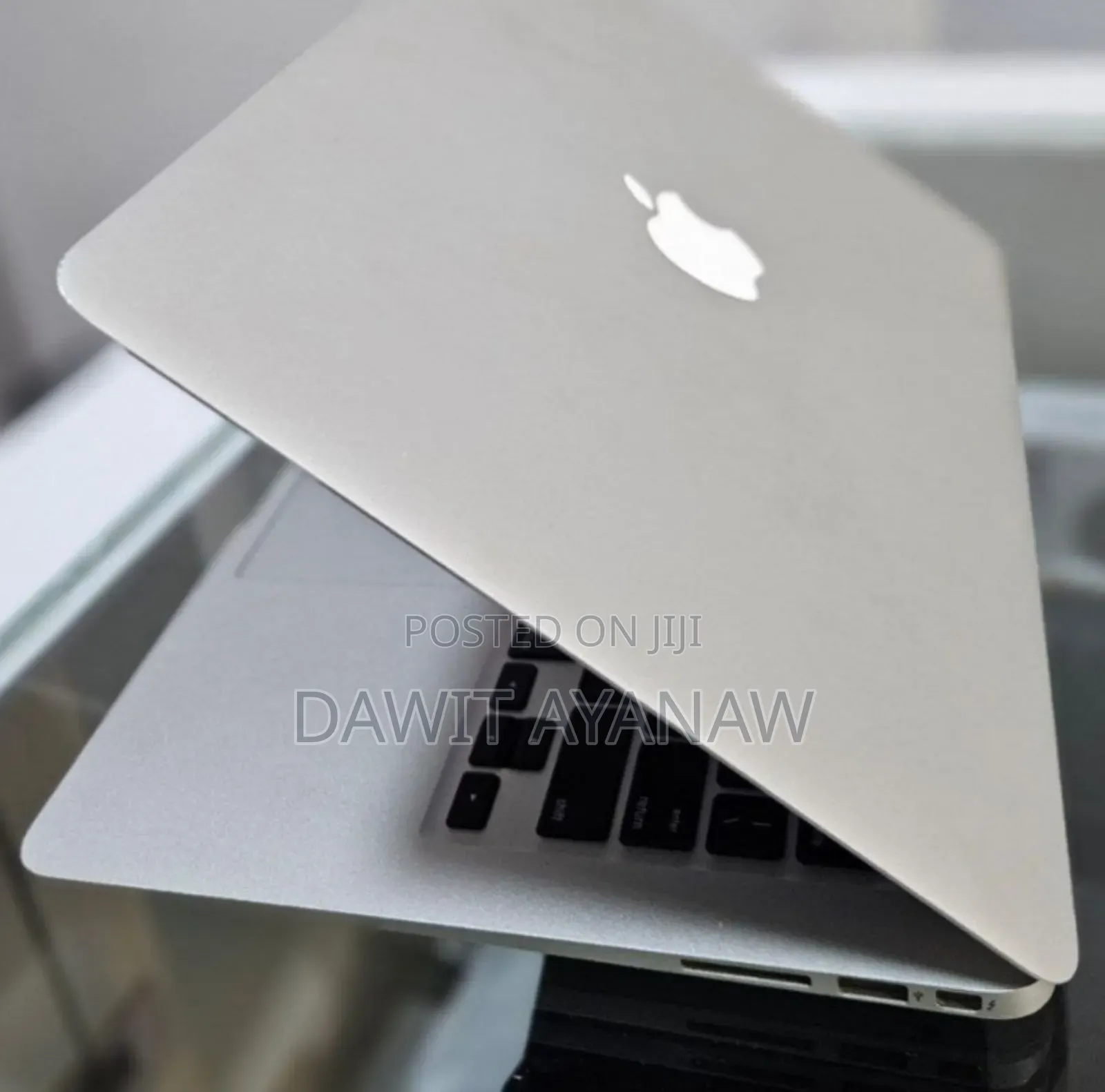 New Laptop Apple MacBook Air 2011 4GB Intel Core I5 SSD 128GB