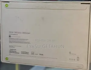 New Apple MacBook Air 2025 M4 15-Inch 16GB Intel Core I7 SSD 256GB