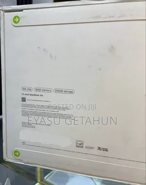 New Apple MacBook Air 2025 M4 15-Inch 16GB Intel Core I7 SSD 256GB