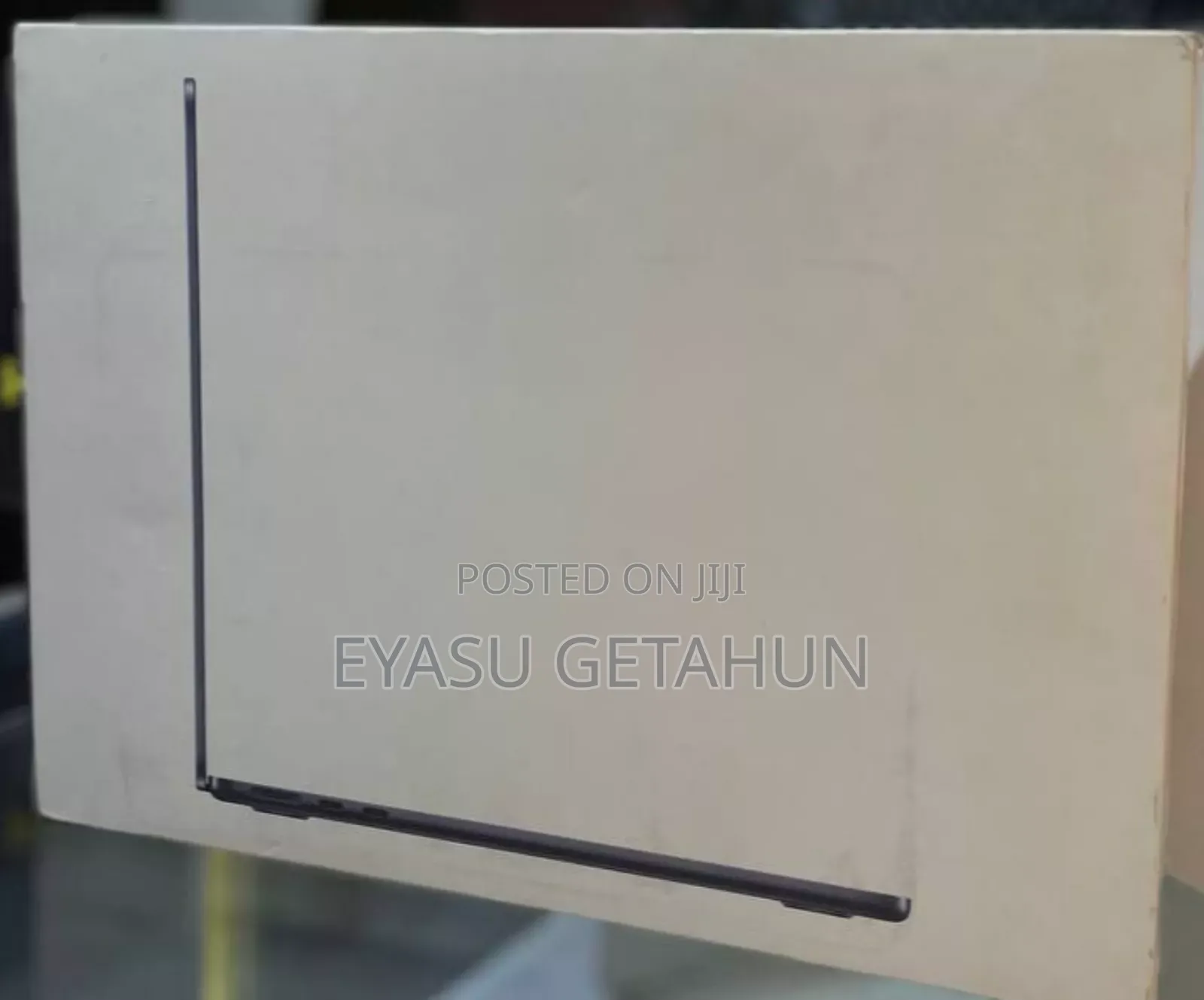 New Apple MacBook Air 2025 M4 15-Inch 16GB Intel Core I7 SSD 256GB