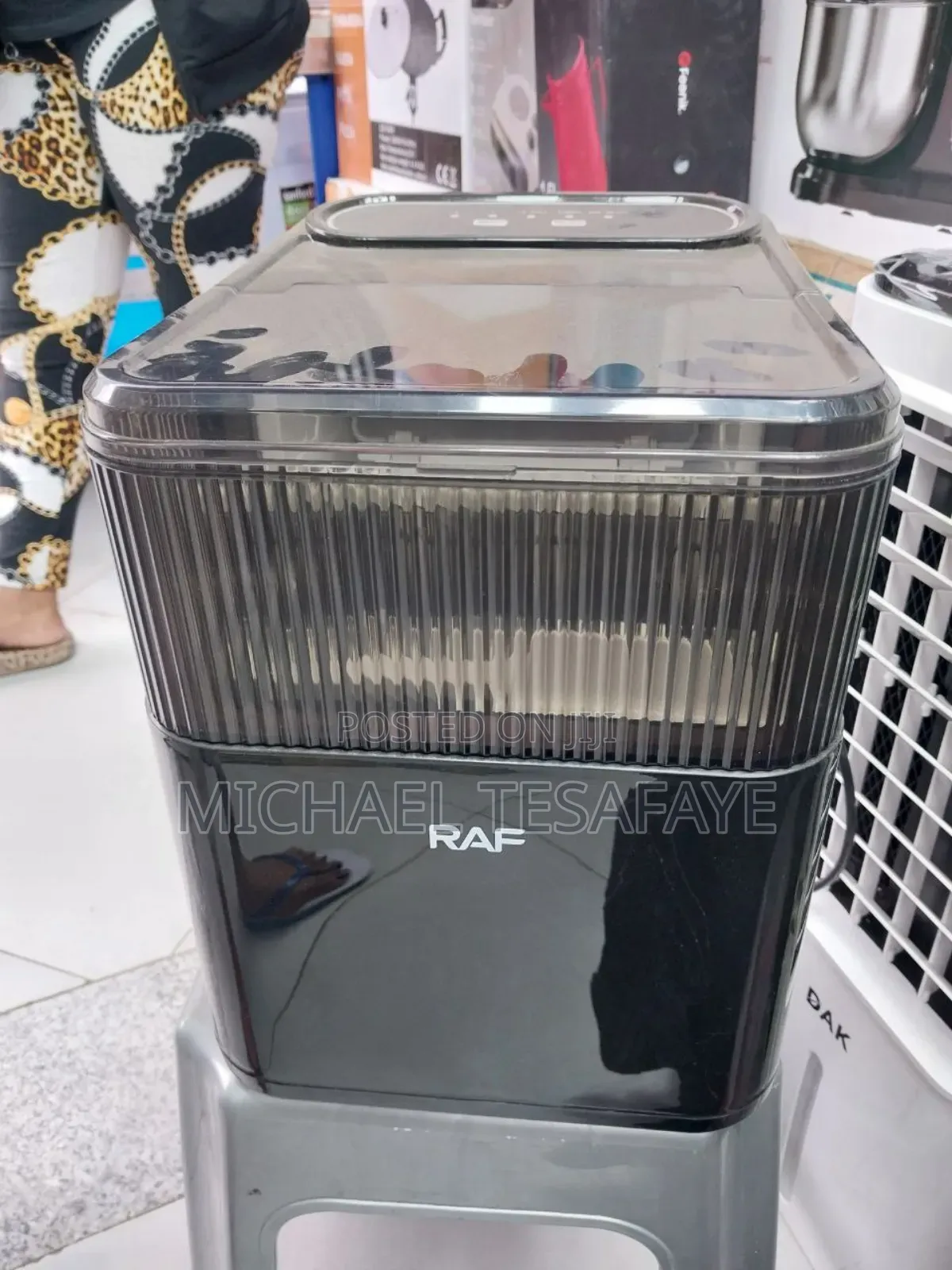 ‎የበረዶ ማምረቻ ማሽን Electric Ice Cube Maker
‎Countertop Machine