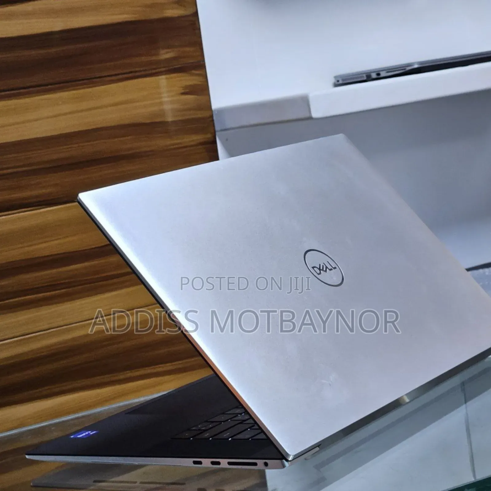 New Laptop Dell XPS 15 16GB Intel Core I7 SSD 512GB