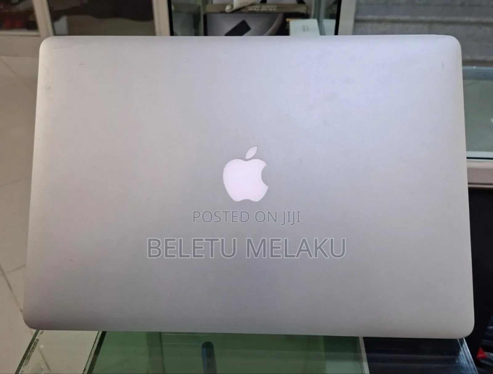 New Laptop Apple MacBook Pro 2015 16GB Intel Core I7 SSD 256GB
