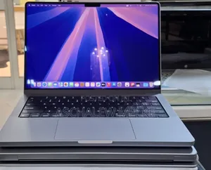 New Laptop Apple MacBook Pro 2021 M1 16GB Apple M1 SSD 1T