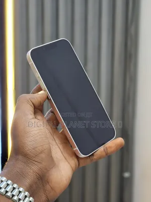 Photo - New Apple iPhone 13 128 GB White