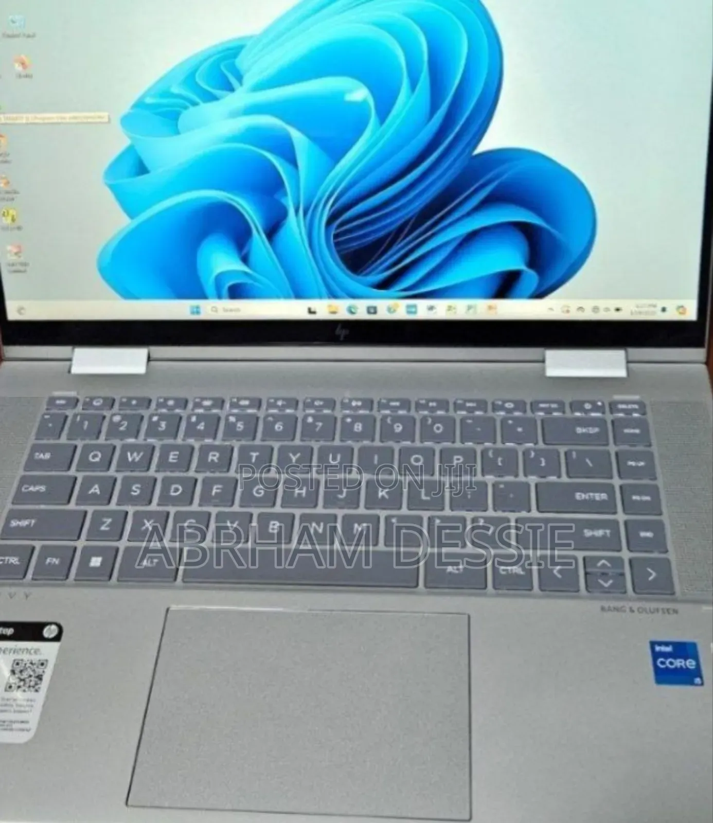 New Laptop HP Envy X360 8GB Intel Core I5 SSD 512GB