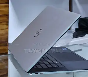 Photo - New Laptop Dell XPS 15 16GB Intel Core I7 SSD 1T